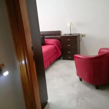 Stanza Privata In Centro 招待所